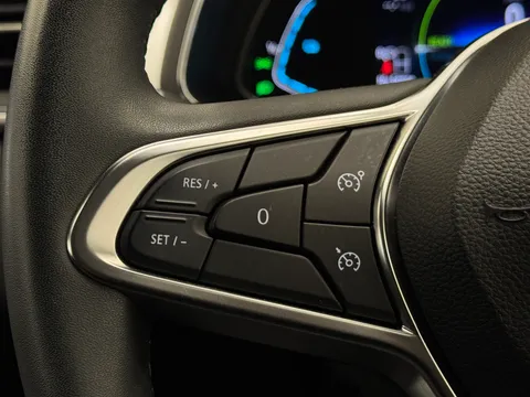 PF72NBE Renault Captur 1.6 E-Tech full hybrid 145 Techno 5dr Auto Thumbnail #20