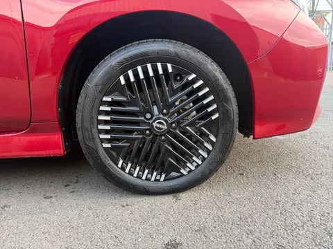 8 of 25 for Nissan LEAF 160kW e+ Tekna 59kWh 5dr Auto