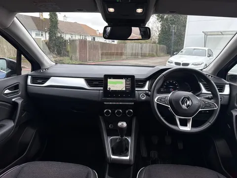 HK24KNU Renault Captur 1.0 TCE 90 Techno 5dr Thumbnail #17