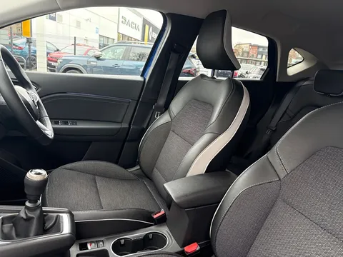 HK24KNU Renault Captur 1.0 TCE 90 Techno 5dr Thumbnail #14