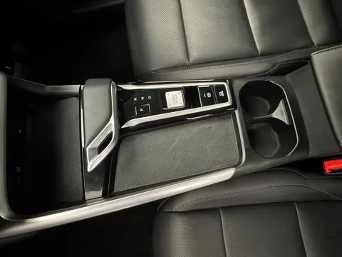 LA74STZ Mg Motor Uk Zs 1.5 Hybrid+ Trophy 5dr Auto Thumbnail #12