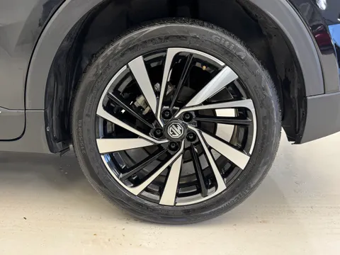 LE74GHB Mg Motor Uk Zs 1.5 Hybrid+ Trophy 5dr Auto Thumbnail #9