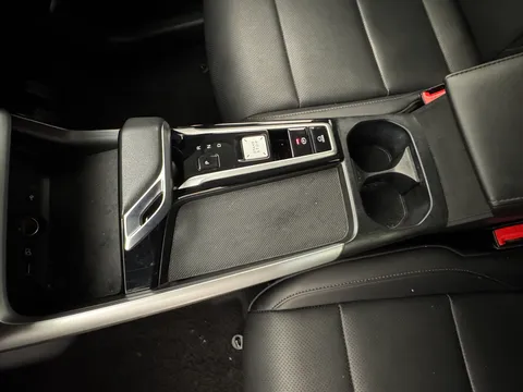 LE74GHB Mg Motor Uk Zs 1.5 Hybrid+ Trophy 5dr Auto Thumbnail #14