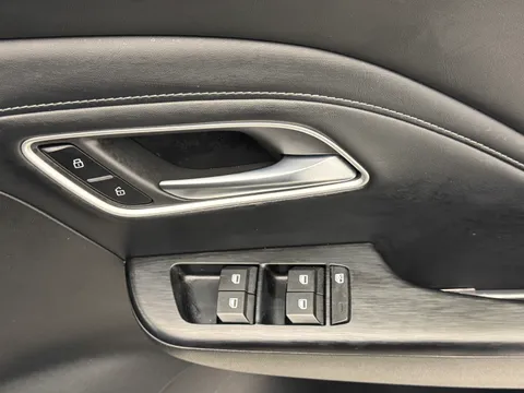 LE74GHB Mg Motor Uk Zs 1.5 Hybrid+ Trophy 5dr Auto Thumbnail #23