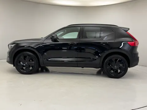 DU75YLE Volvo XC40 2.0 B3P Plus Black Edition 5dr Auto Thumbnail #3