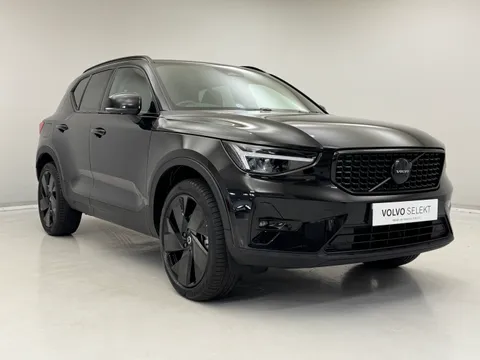 DU75YLE Volvo XC40 2.0 B3P Plus Black Edition 5dr Auto Thumbnail #1