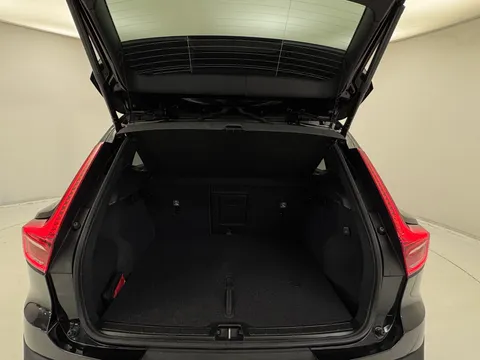 DU75YLE Volvo XC40 2.0 B3P Plus Black Edition 5dr Auto Thumbnail #29