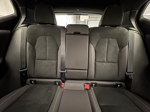 DU75YLE Volvo XC40 2.0 B3P Plus Black Edition 5dr Auto Thumbnail #17