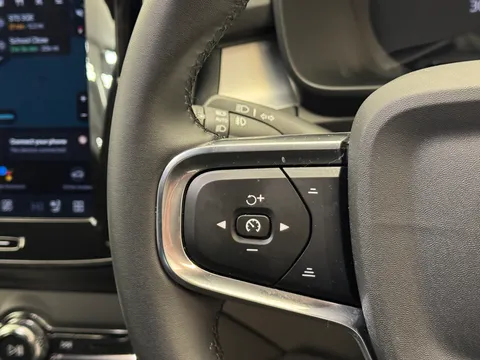 DU75YLE Volvo XC40 2.0 B3P Plus Black Edition 5dr Auto Thumbnail #20