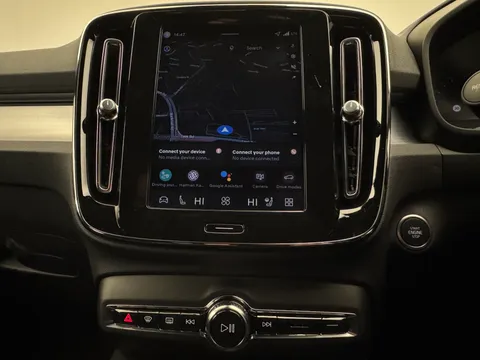 DU75YLE Volvo XC40 2.0 B3P Plus Black Edition 5dr Auto Thumbnail #25