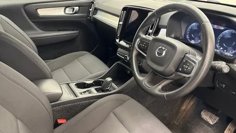 CF70CFA Volvo XC40 1.5 T3 [163] Momentum 5dr Geartronic Thumbnail #6