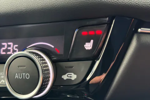 MX75ZPH Honda Hr-V 1.5 eHEV Advance 5dr CVT Thumbnail #17