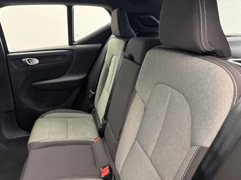 RE25KPT Volvo XC40 2.0 B3P Core 5dr Auto Thumbnail #13