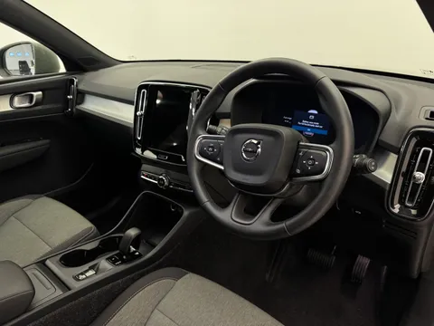 RE25KPT Volvo XC40 2.0 B3P Core 5dr Auto Thumbnail #19