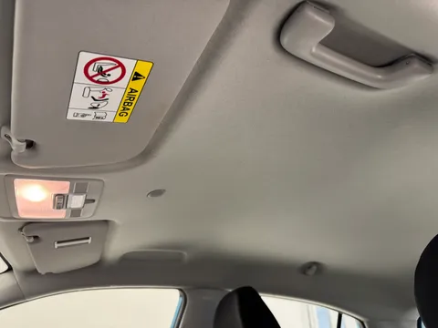 DP22TLJ Hyundai i10 1.0 MPi SE Connect 5dr Auto Thumbnail #14