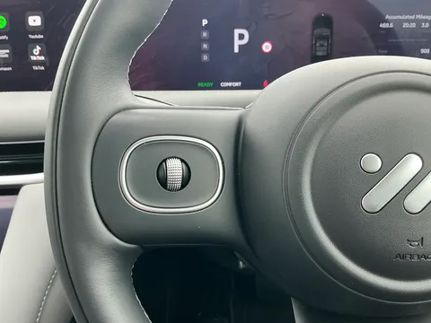 DC75XCY Mg Motor Uk Im5 217kW Standard Range 75kWh 5dr Auto Thumbnail #34