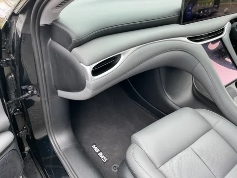 DC75XCY Mg Motor Uk Im5 217kW Standard Range 75kWh 5dr Auto Thumbnail #54