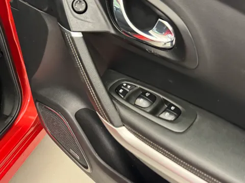 BT18NWM Renault Kadjar 1.2 TCE Signature S Nav 5dr EDC Thumbnail #20