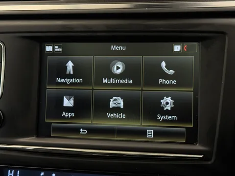 BT18NWM Renault Kadjar 1.2 TCE Signature S Nav 5dr EDC Thumbnail #26