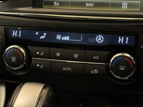 BT18NWM Renault Kadjar 1.2 TCE Signature S Nav 5dr EDC Thumbnail #29