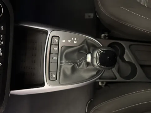 DY24YXU Hyundai i10 1.2 Premium 5dr Auto Thumbnail #15