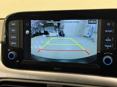 DY24YXU Hyundai i10 1.2 Premium 5dr Auto Thumbnail #23