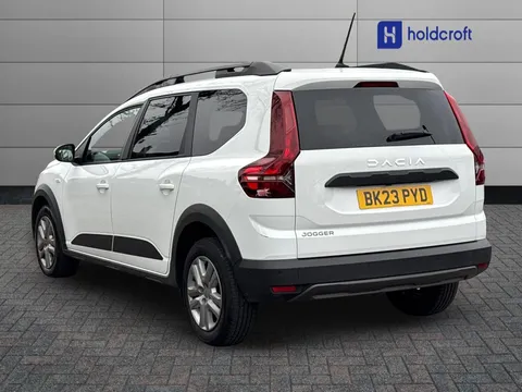 8 of 33 for Dacia Jogger 1.0 TCe Expression 5dr