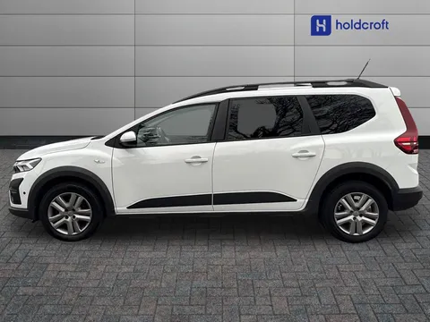 13 of 33 for Dacia Jogger 1.0 TCe Expression 5dr