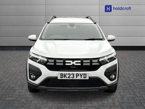 6 of 33 for Dacia Jogger 1.0 TCe Expression 5dr