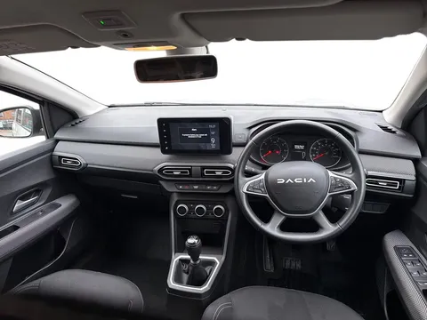 2 of 33 for Dacia Jogger 1.0 TCe Expression 5dr