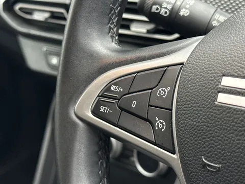 23 of 33 for Dacia Jogger 1.0 TCe Expression 5dr