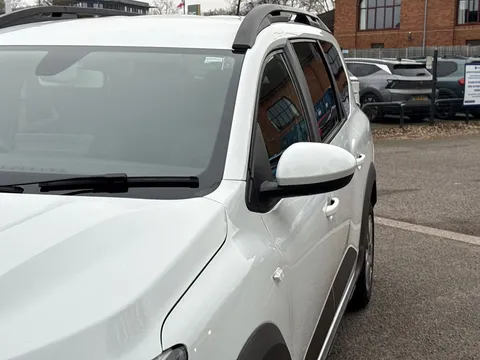 27 of 33 for Dacia Jogger 1.0 TCe Expression 5dr