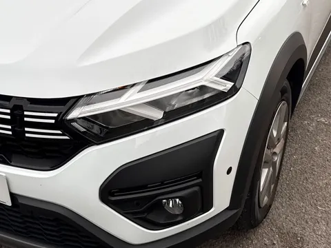 28 of 33 for Dacia Jogger 1.0 TCe Expression 5dr