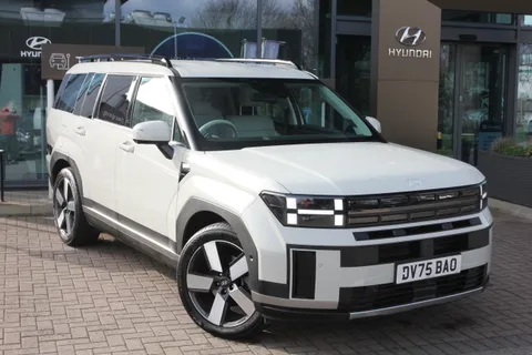 DV75BAO Hyundai Santa Fe 1.6 TGDi Plug-in Hybrid Ultimate 5dr 4WD Auto Thumbnail #2