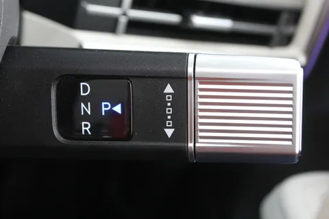 DV75BAO Hyundai Santa Fe 1.6 TGDi Plug-in Hybrid Ultimate 5dr 4WD Auto Thumbnail #27