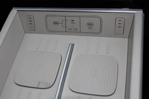 DV75BAO Hyundai Santa Fe 1.6 TGDi Plug-in Hybrid Ultimate 5dr 4WD Auto Thumbnail #29