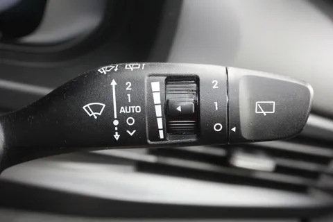 DX75XBL Hyundai i20 1.0T GDi Premium 5dr DCT Thumbnail #53