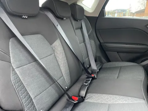 BK22HXV Renault Captur 1.0 TCE 90 Iconic 5dr Thumbnail #11