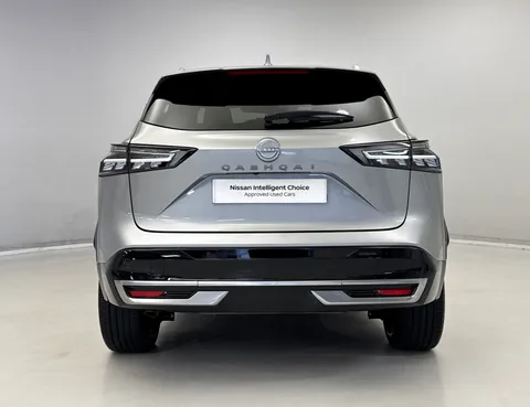 OW74WRV Nissan Qashqai 1.3 DiG-T MH Tekna 5dr Thumbnail #10