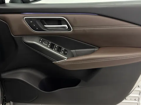 OW74WRV Nissan Qashqai 1.3 DiG-T MH Tekna 5dr Thumbnail #20