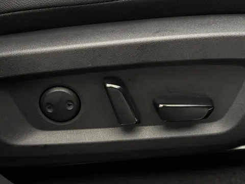 OW74WRV Nissan Qashqai 1.3 DiG-T MH Tekna 5dr Thumbnail #22