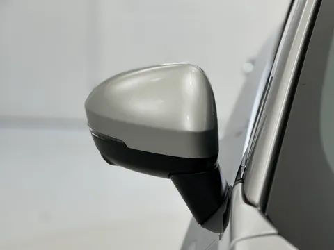 OW74WRV Nissan Qashqai 1.3 DiG-T MH Tekna 5dr Thumbnail #36