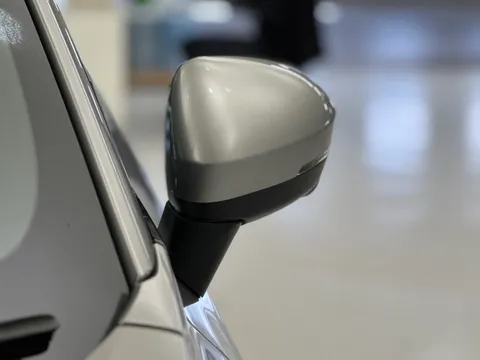 OW74WRV Nissan Qashqai 1.3 DiG-T MH Tekna 5dr Thumbnail #37