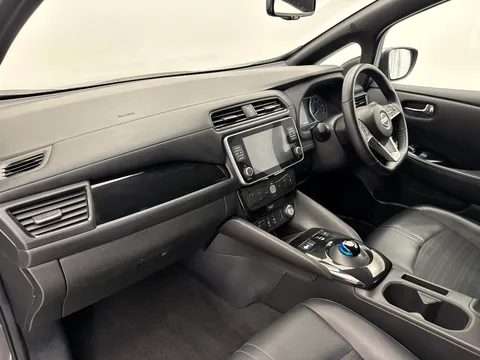 13 of 37 for NISSAN LEAF 160kW e+ N-Connecta 59kWh 5dr Auto