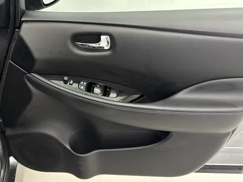19 of 37 for NISSAN LEAF 160kW e+ N-Connecta 59kWh 5dr Auto