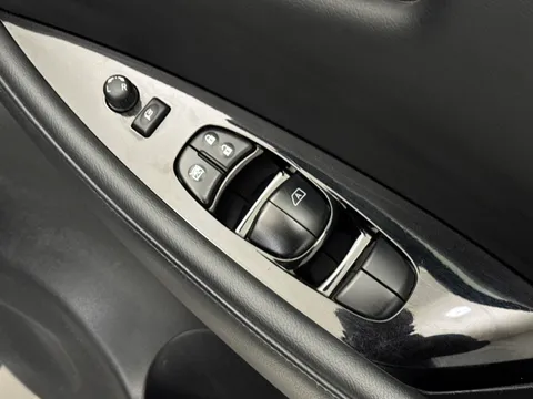 20 of 37 for NISSAN LEAF 160kW e+ N-Connecta 59kWh 5dr Auto