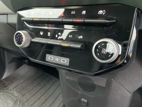 BF74MVA Dacia Spring 27kWh Extreme 65 48kW 5dr Auto Thumbnail #22