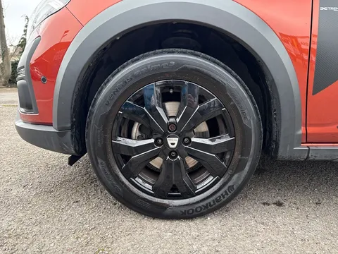 BD72WHN Dacia Jogger 1.0 TCe Extreme SE 5dr Thumbnail #34