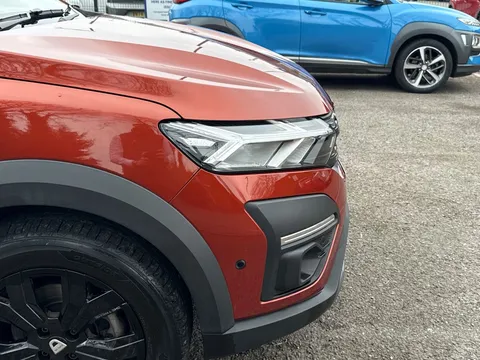 BD72WHN Dacia Jogger 1.0 TCe Extreme SE 5dr Thumbnail #28