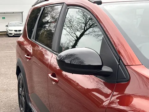 BD72WHN Dacia Jogger 1.0 TCe Extreme SE 5dr Thumbnail #29